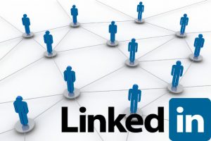 cum vezi în secret un profil LinkedIn în modul privat